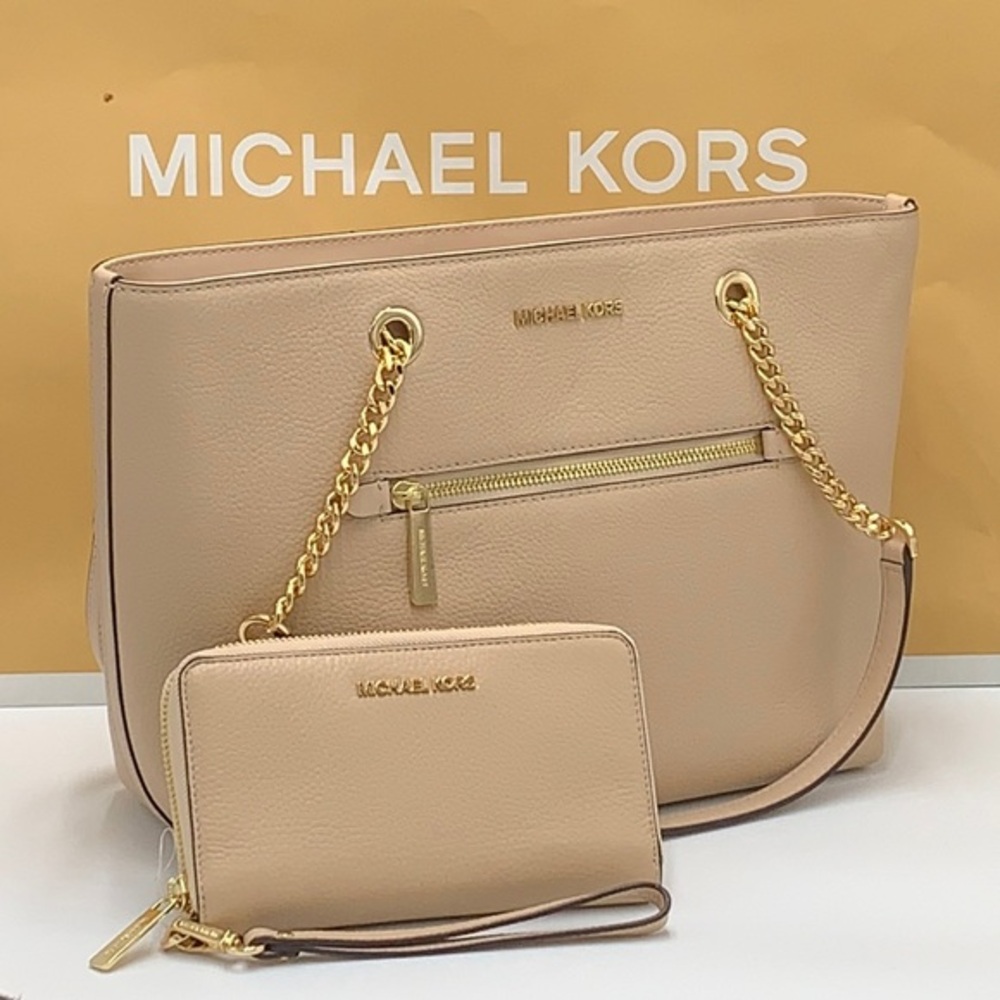 Michael Kors Medium Front Pocket Shoulder Chain Tote & LG Multifunctional Wallet